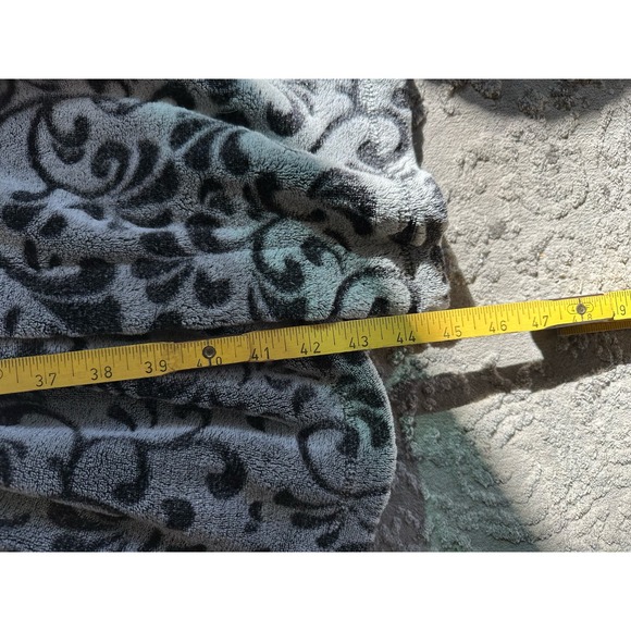 Jaclyn Intimates Plush Gray Long Robe Sz. Small - Picture 7 of 8